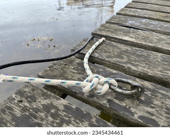 The rope tied to loop