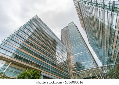 Roppongi, Tokyo - August, 17, 2017 : View Of Tokyo Midtown Complex. Holds The Ritz-Carlton Hotel, The Headquarters Of Fujifilm, Yahoo, Cisco, Hudson Soft And Fuji Xerox