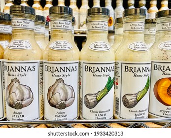 82 Caesar dressing bottle Images, Stock Photos & Vectors | Shutterstock