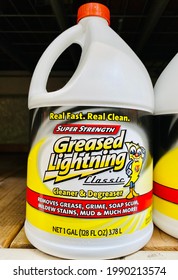 Ros, CA - May 10, 2021: A Gallon Of Super Strength Grease Lightning Cleaner And Degreaser On A Shelf.