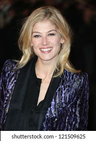 Rosamund Pike arriving at the World Premiere of 'Les Miserables' held at the Odeon & Empire Leicester Square, London. 05/12/2012 Picture by: Henry Harris