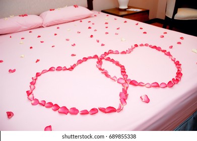 Rose Petals On Bed Hd Stock Images Shutterstock