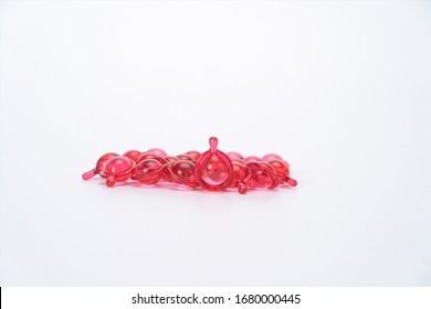 Rose Red Drops, Shaped Pills. This Is The Development Trend Of Pediatric Medical Industry In The Future. Lovely Shaped Pill Can Make Children Not Afraid To Take Medicine