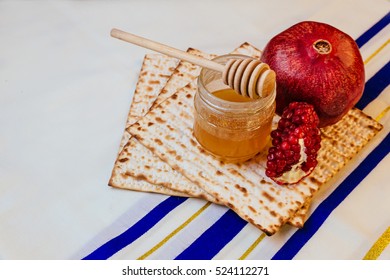 Rosh Hashanah Jewish Holiday Passover Jewish Matzoh Bread Holiday Matzoth Celebration