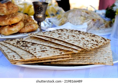 Rosh Hashanah Jewish New Year, Traditional Food, Bread