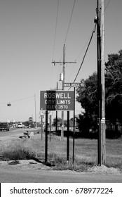 Roswell City Limits Road Sign