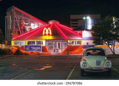 ROSWELL, NEW MEXICO - OCT 14: McDonald's Restaurant In Roswell, New Mexico As Seen At Night On October 14, 2008. The Only UFO Shaped McDonalds In The World.