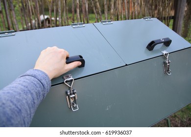 The Rotary Composter. Insulated Rotary Composter, Which Allows Hot Composting In The Garden Throughout The Year. Compost Aerate Rotation. A Great Utility In Organic Gardening And Organic Fertilizing.