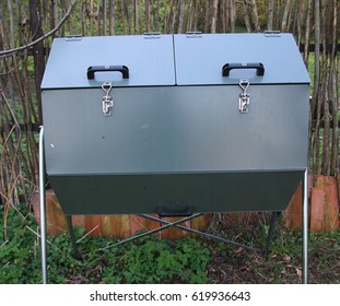 The Rotary Composter. Insulated Rotary Composter, Which Allows Hot Composting In The Garden Throughout The Year. Compost Aerate Rotation. A Great Utility In Organic Gardening And Organic Fertilizing.