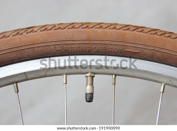 bike wheel valve
