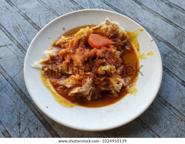 Roti Canai Kuah Campur White Plate Stock Photo Edit Now 1024950139