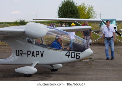 184 Ukrainian Private Airplane Images, Stock Photos & Vectors ...