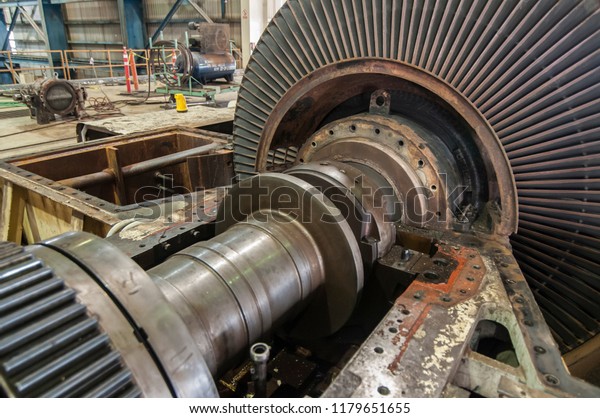 rotor turbine\
removing jobs for preventive maintenance in geothermal power plant,\
baja california. MEXICO