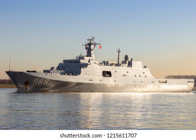 ROTTERDAM - JAN 30, 2015:  Chinese People's Liberation Army Navy (PLAN) Amphibious Transport Ship 989 Changbai Shan (NATO Name: Yuzhao) Leaving The Port Of Rotterdam.