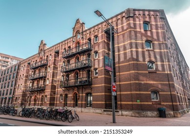 Rotterdam, Netherlands - October 8, 2021: Street View And Generic Architecture From Downtown Rotterdam. Rotterdam Is The Second Largest City Of The Netherlands.