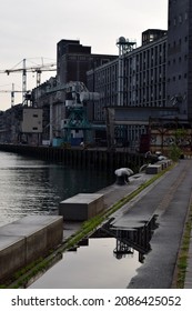 Rotterdam, Zuid-Holland The Netherlands, 10 2 2021: Industrial Buildings Katendrecht With Rain