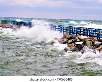 Rough Day At The North Pier Holland MI