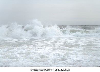 Rough Ocean Waves At Robert Moses Beach