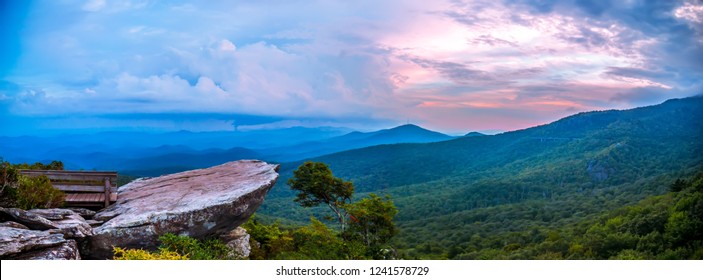 Rough Ridge Overlook Viewing Area Off Blue Ridge Parkway Scenery