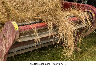 Round Bale Feeder Images Stock Photos Vectors Shutterstock