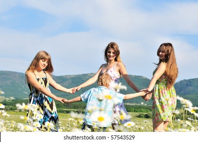 Round Dance In The Summer Daisy Field