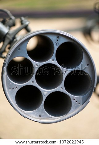 round pattern of the figher plane