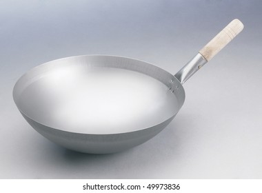 Round Silver Wok With Wooden Handle