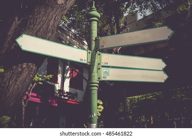 route guide post
