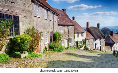 452 Houses steep thatched roofs Images, Stock Photos & Vectors ...