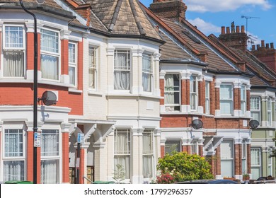 7,169 House Facade With Bay Windows Images, Stock Photos & Vectors ...