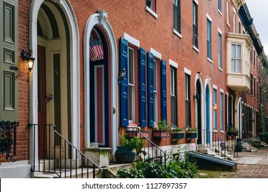 351 Philadelphia row homes Images, Stock Photos & Vectors | Shutterstock