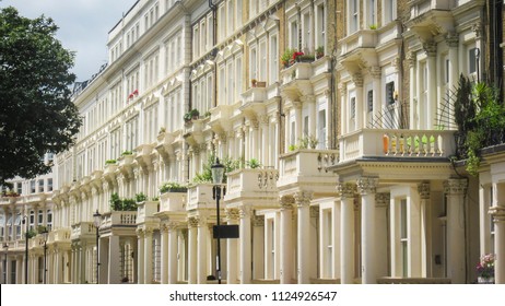 1,199 Royal Borough Kensington Chelsea Images, Stock Photos & Vectors ...