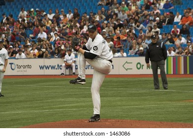 Roy Halladay Pitching At Rogers Centre