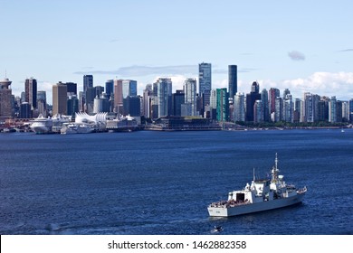  Royal Canadian Navy HMCS Winnipeg (FFH 338) Departing Vancouver.  Vancouver BC/Canada/July 27, 2019