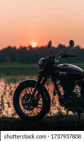 Royal Enfield Electra Bullet With A Beautiful Sunset