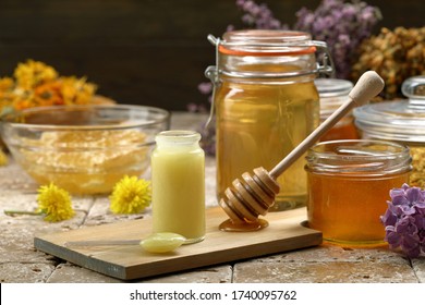 
Royal jelly and honey background - Shutterstock ID 1740095762