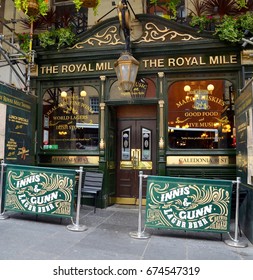 The Royal Mile Pub. Edinburgh Scotland UK
JuLY 2017