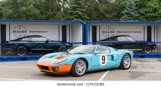 ROYAL OAK, MI/USA - AUGUST 17, 2018: A 2006 Ford GT, And The 2019 And Original 1968 Ford Bullitt Mustang Cars At The Woodward Dream Cruise.