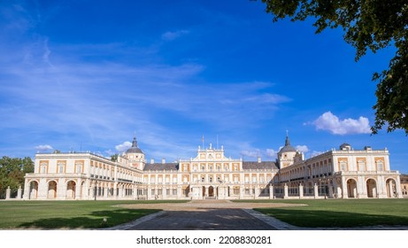 The Royal Palace Of Aranjuez, A Former Spanish Royal Residence Detail Of Water Fountain