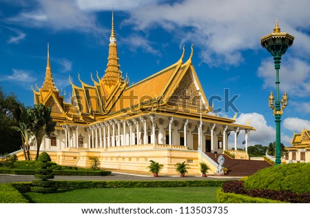 The royal palace in Cambodias capital Phnom Penh Stok fotoğraf © 