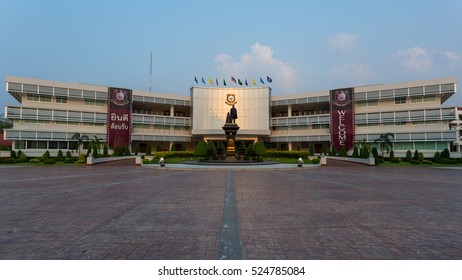 Royal Police Cadet Academy - March 27 2015 : Royal Police Cadet Academy Thailand And Police Cadets Who Are On Their Guard Duty.