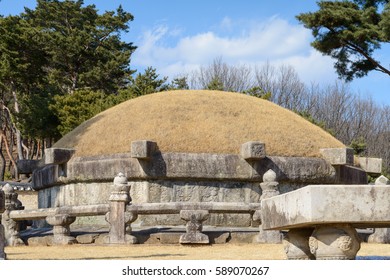 The Royal Tomb Of Queen Munjeong Of The Joseon Dynasty At Taereung Royal Tomb, Nowon District, Seoul, South Korea