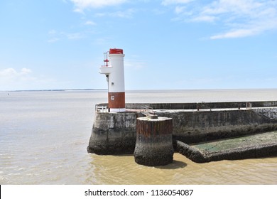 Royan Harbor Lighthouse - Charente maritime - France
