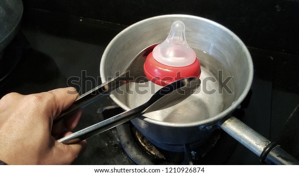 baby bottle boiling pot