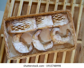 Rugelah With Jam. Home Baking. Rugelah With Jam.