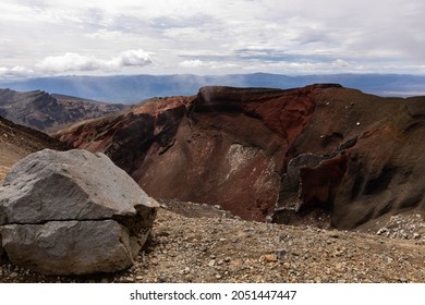 Rugged Path Through The Tongariro Alpine Crossing (Middle Earth)