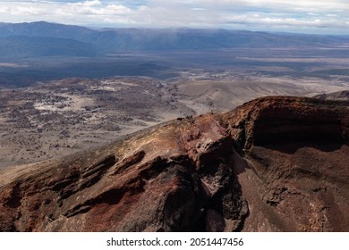 Rugged Path Through The Tongariro Alpine Crossing (Middle Earth)