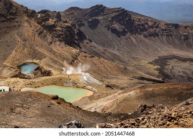 Rugged Path Through The Tongariro Alpine Crossing (Middle Earth)