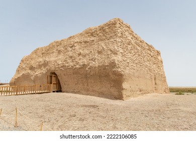 Ruin Of Han Dynasty Yumen Pass Castle