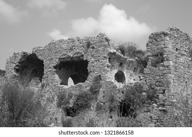 Ruined Ancient Buildings Black White Colour Stock Photo 1321866158 ...